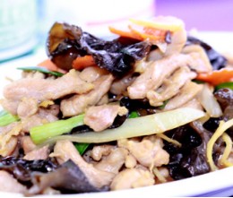 340.  Chicken and Black Fungus