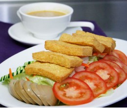 708. Thai Chef Salad